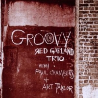 Garland, Red -trio- Groovy + 4