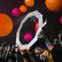 Hybrid Minds Atmosphere -coloured-