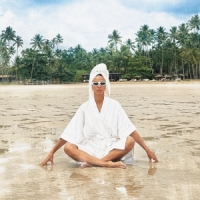 Adi Oasis Silver Lining