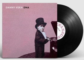 Vera, Danny Dna