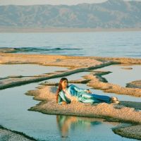Weyes Blood Front Row Seat To Earth