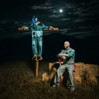 What We Grow In The Garden (blue/fu